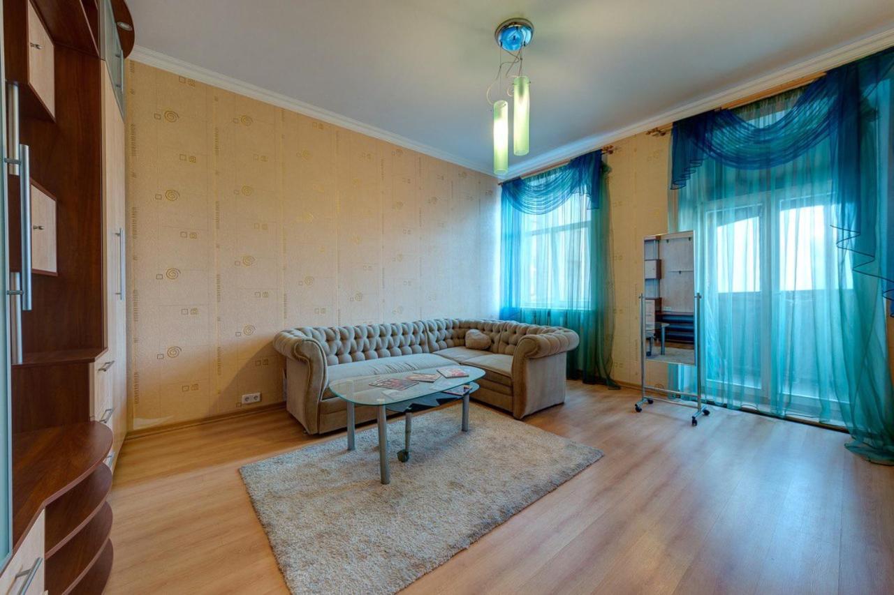 Apartments With Three Rooms On Shevchenko Blvd 基輔 外观 照片