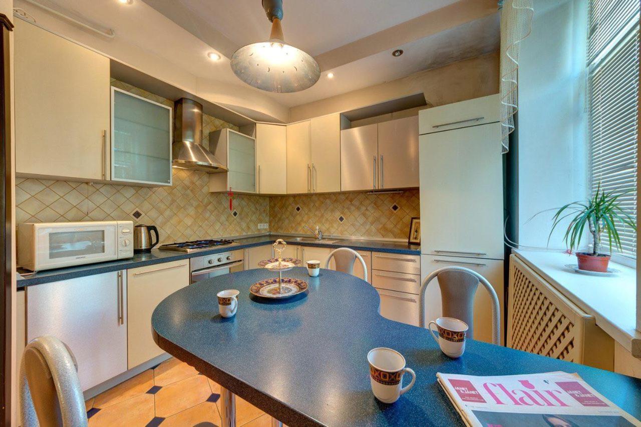 Apartments With Three Rooms On Shevchenko Blvd 基輔 外观 照片